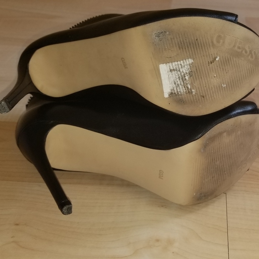 Guess Booties - Picture 4 of 4
